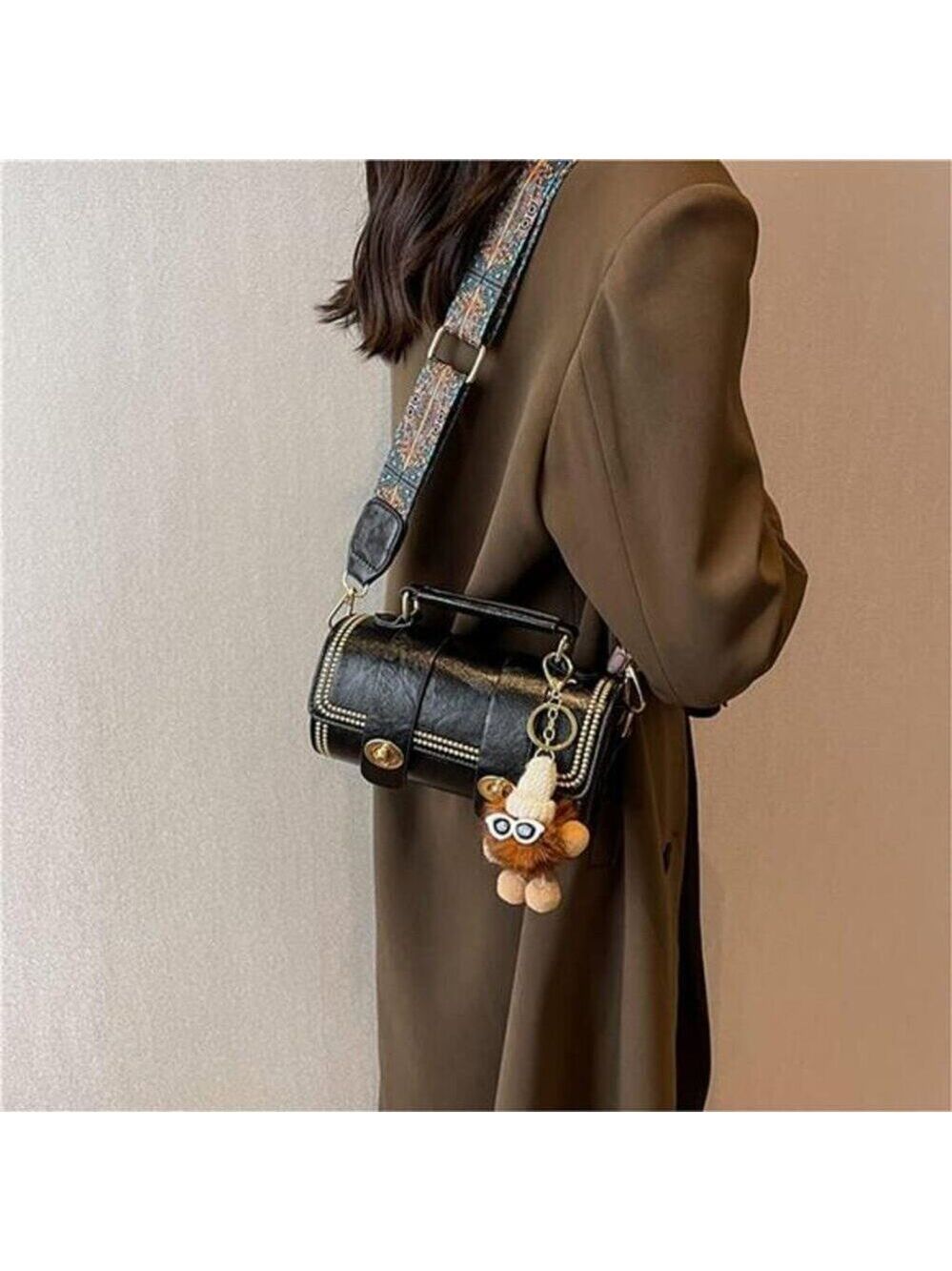 Rhomboid Bucket Bag Black Crossbody Cylinder Shoulder Purse  with Bunny Doll